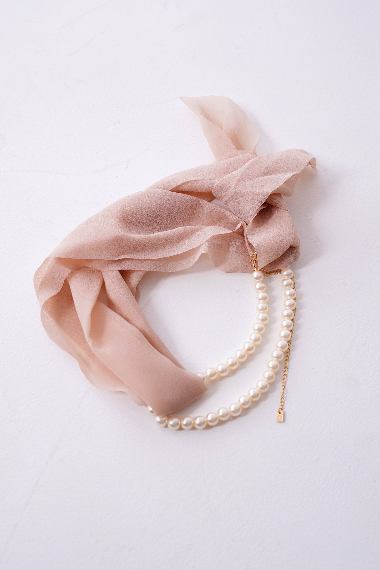 Dawnlight – (4-in-1 Scarf Necklace w/ Pearl)