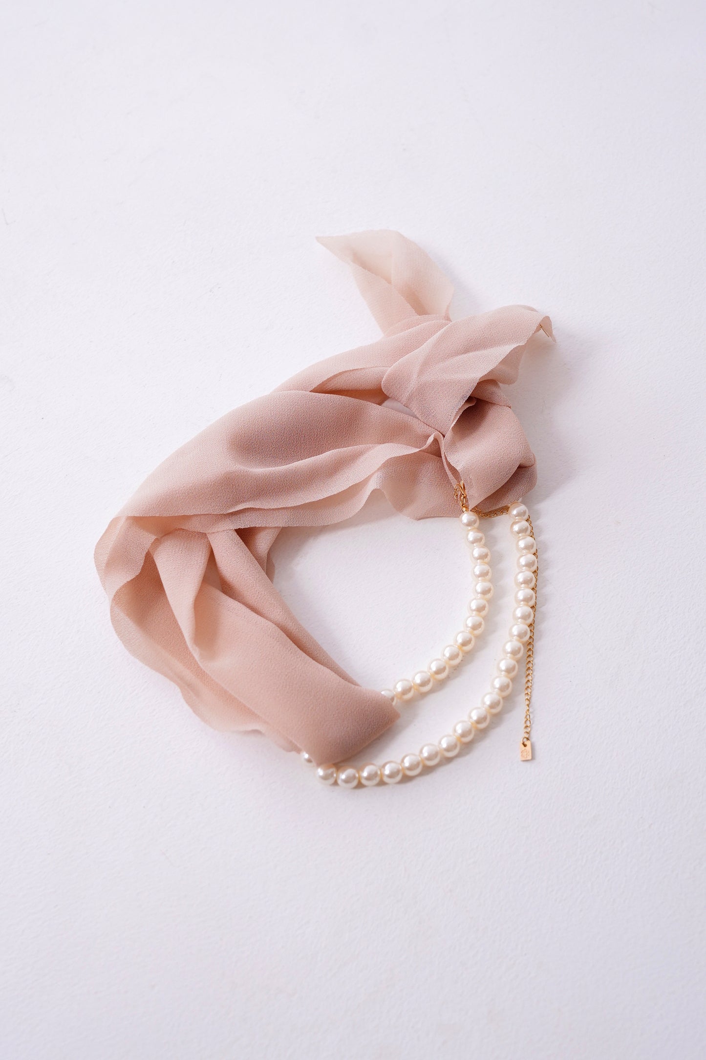 Dawnlight – (4-in-1 Scarf Necklace w/ Pearl)